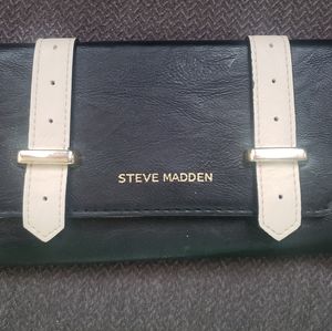 Steve Madden buckle wallet